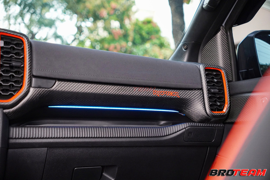 Đèn LED nội thất Ford Raptor