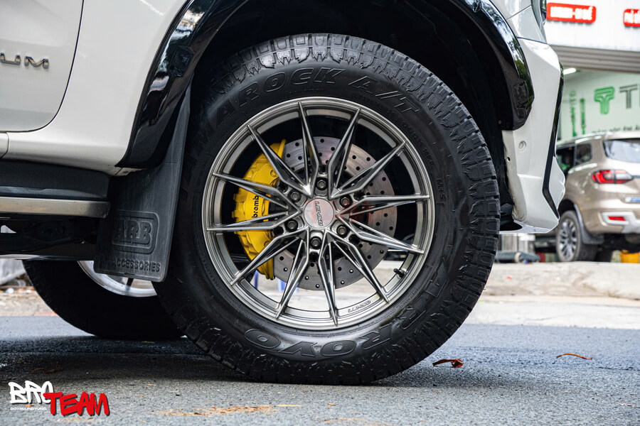 Độ lốp xe Ford Everest với dòng vỏ TAMAROCK A/T 