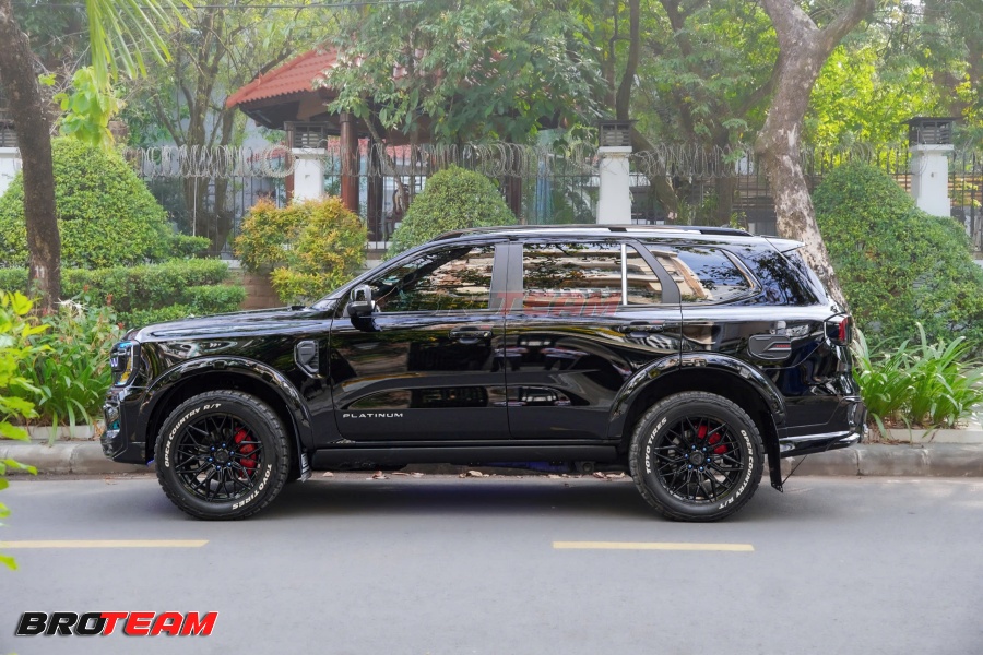 Ford Everest Platinum nâng cấp