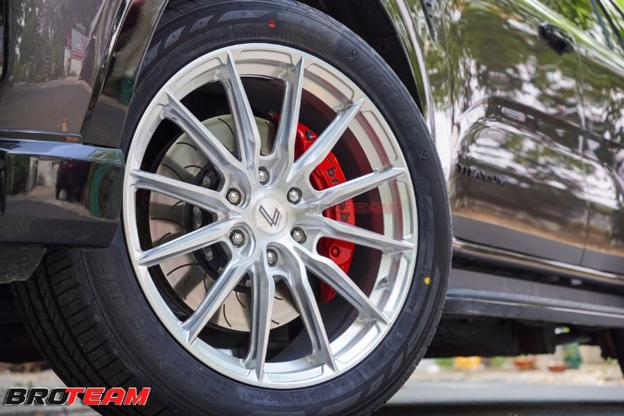Mâm CNC 22 inch trên Ford Everest Titanium