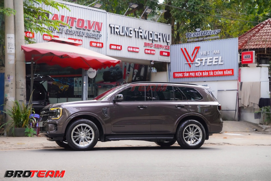 Ford Everest độ 2026