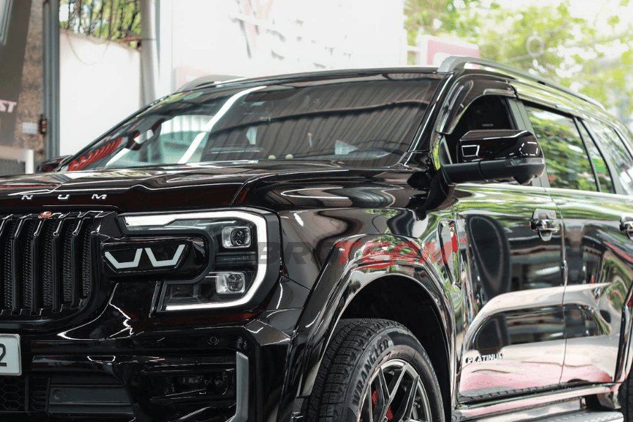 Ford Everest nâng cấp hệ thống đèn tăng độ nhận diện cho xe