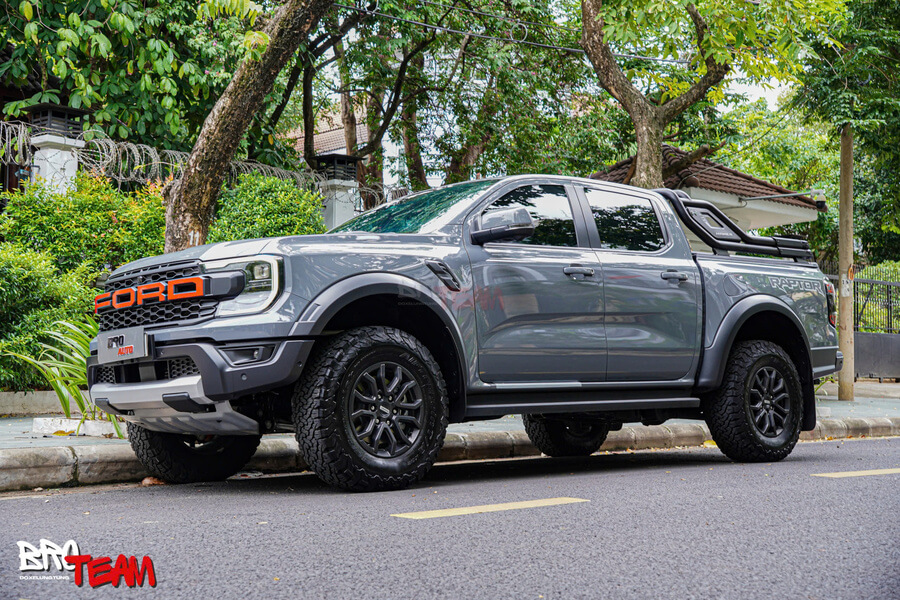 Ford Ranger Raptor độ nhẹ ngoại thất