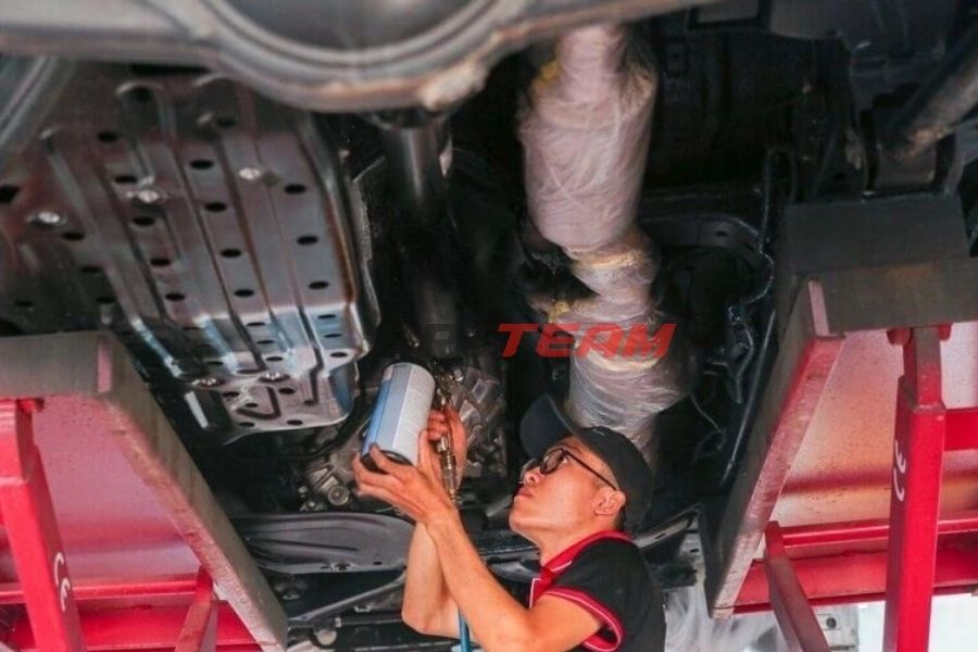 Phủ Gầm chống rỉ sét cho xe Ford Ranger
