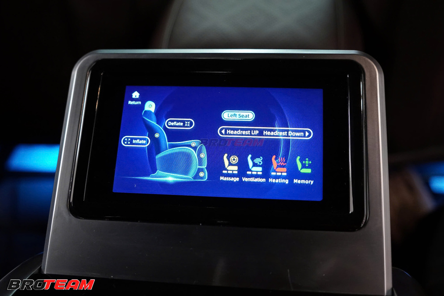 Ghế thương gia hàng 2 full tính năng cho Ford Everest