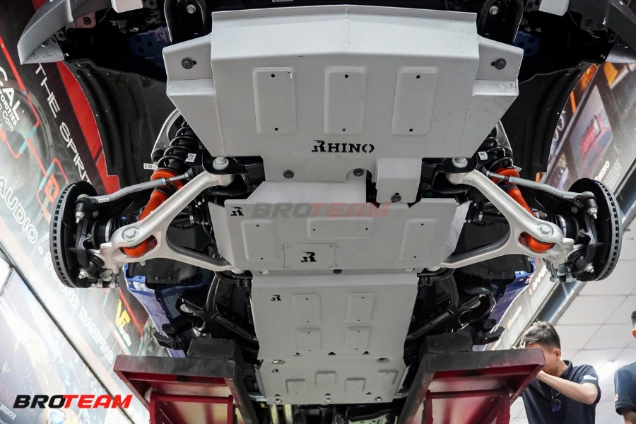 Giáp Gầm Rhino Nhôm Bảo Vệ Khu Vực Bên Dưới Gầm Xe Ford Ranger