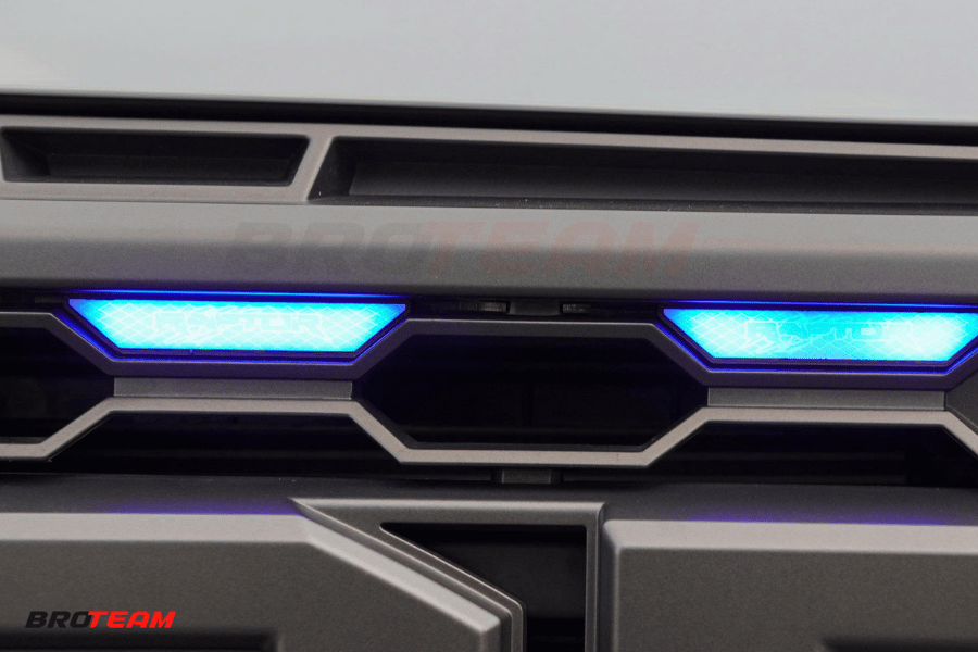 Led marker hoàn thiện phong cách Ford Performance