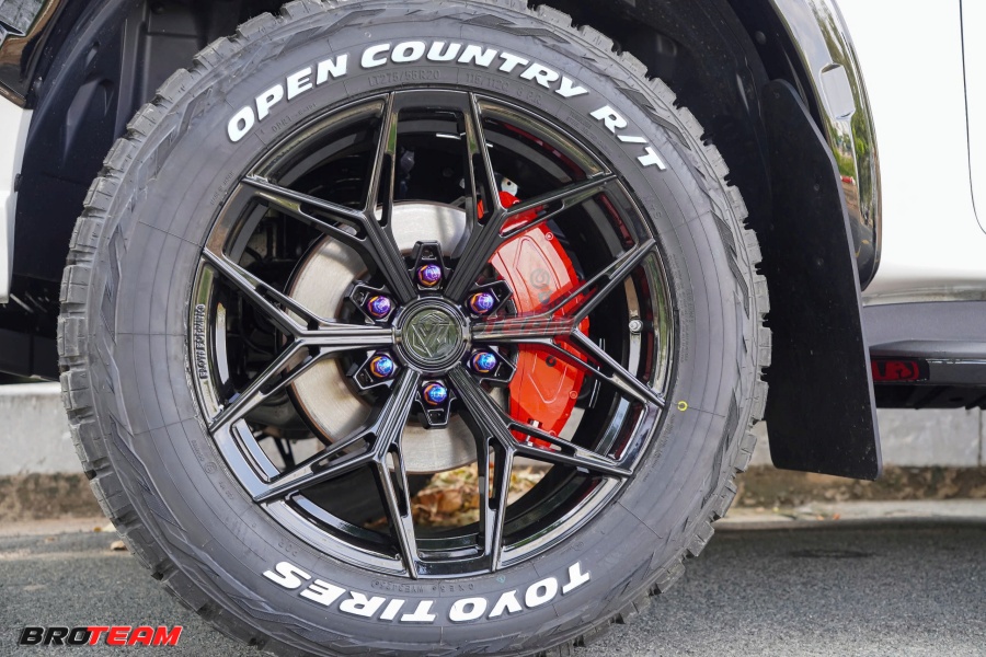 Lốp địa hình Toyo R/T 275/55R20 cho Ford Everest 2026