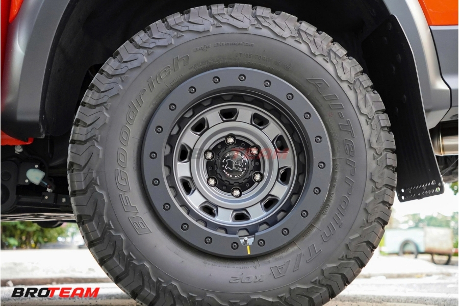 Hoàn thiện Mâm Black Rhino trên xe Ford Raptor