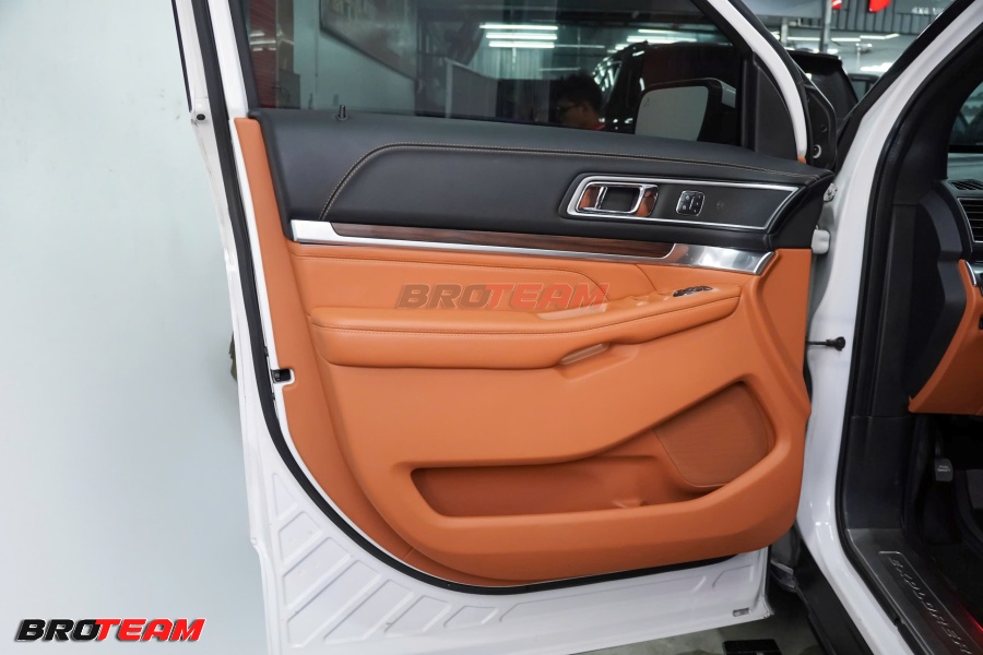 Độ nội thất sang trọng cho Ford Explorer 2017