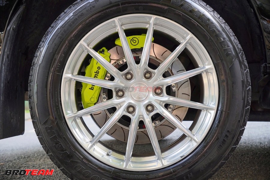 Phanh Brembo thể thao