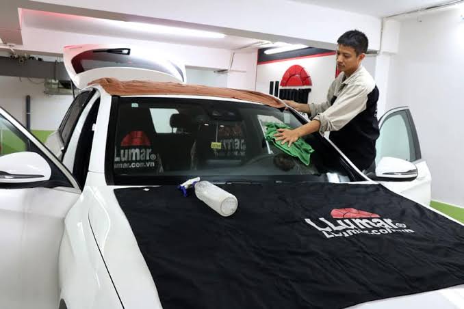 Phim cách nhiệt Llumar 