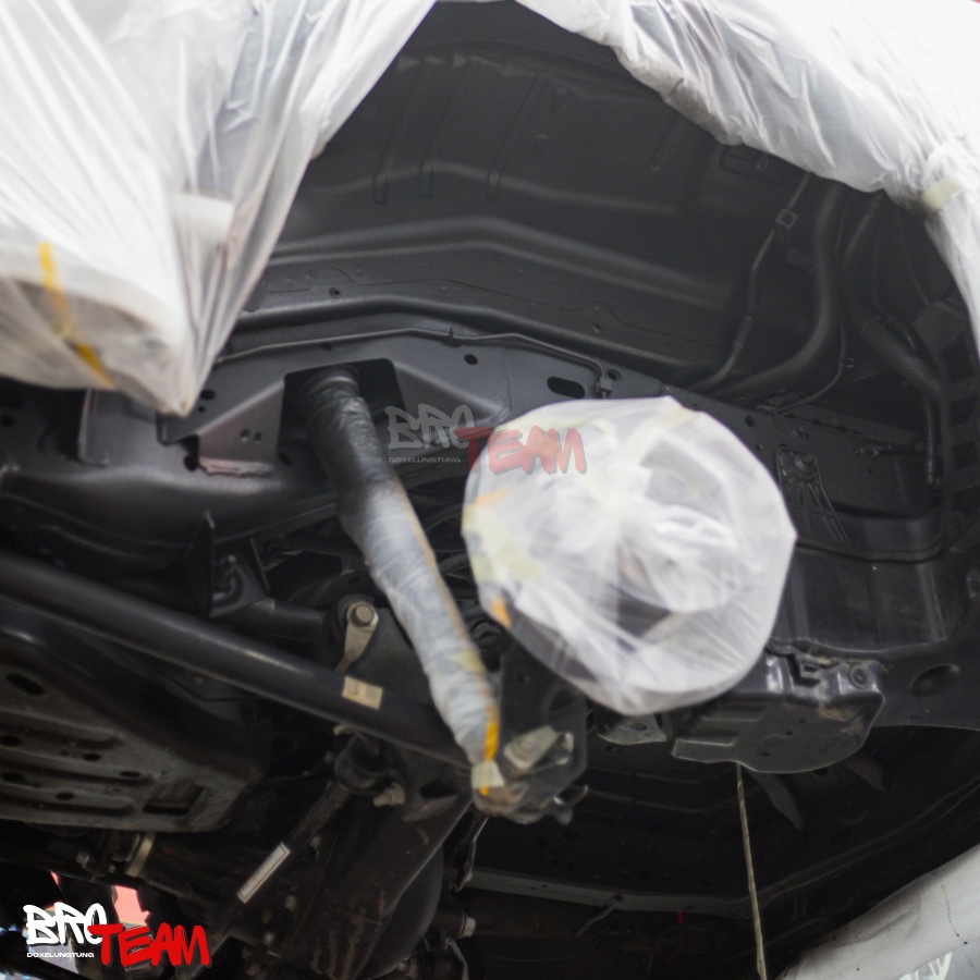Phủ gầm cho Toyota Hilux