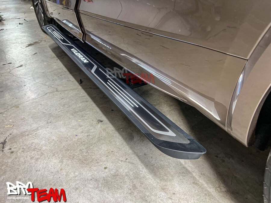 Bệ Bước Điện Volkswagen Viloran