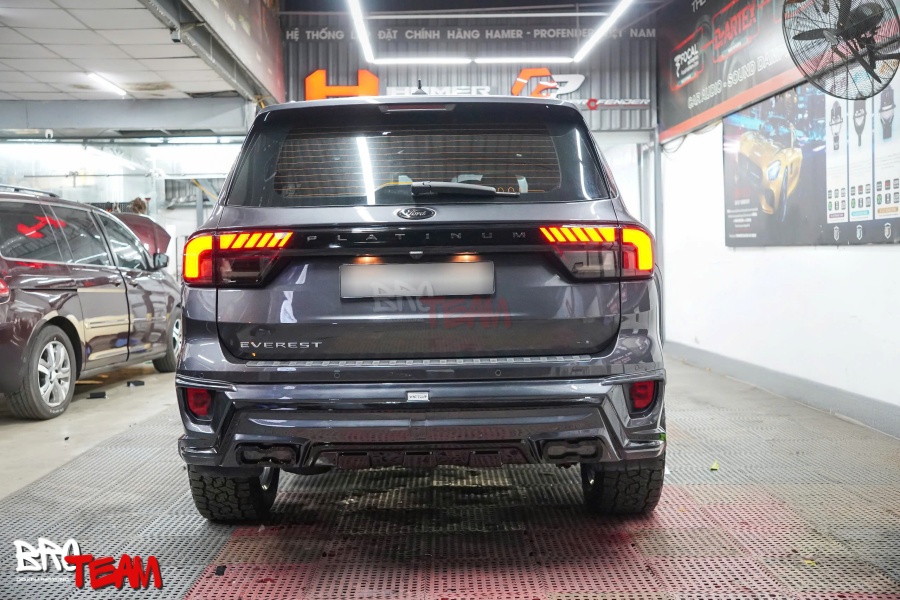 Bộ Bodykit Victor V2 mặt calang BMW cho Everest