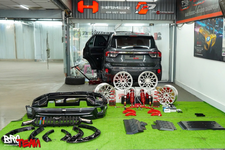 Bộ Bodykit Victor V2 mặt calang BMW cho Everest