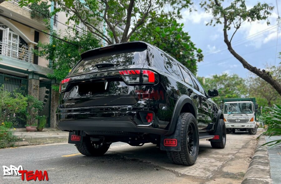 Bodykit Raptor Thái Lan Cho Ford Everest