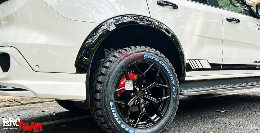 Bodykit Victor Thái Lan Mặt Calang Jeep cho Ford Everest 