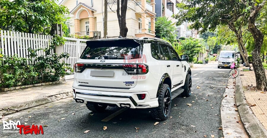 Bodykit Victor Thái Lan Mặt Calang Jeep cho Ford Everest 
