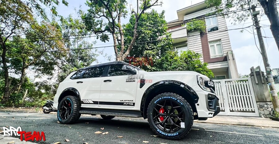 Bodykit Victor Thái Lan Mặt Calang Jeep cho Ford Everest 