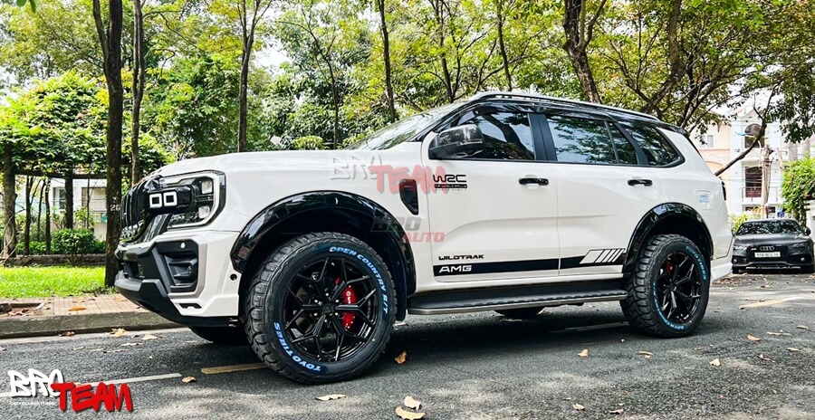 Bodykit Victor Thái Lan Mặt Calang Jeep cho Ford Everest 