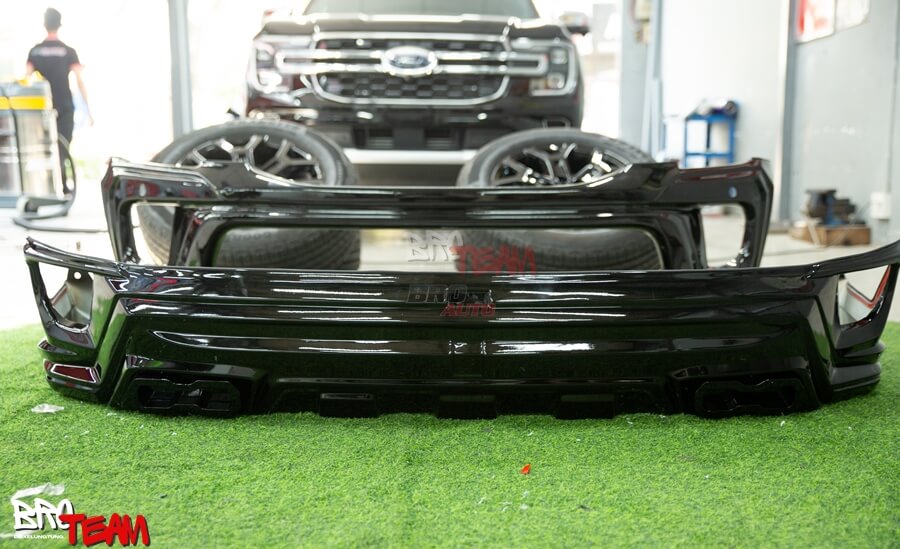 Bodykit Victor Thái Lan Mặt Calang Jeep cho Ford Everest 