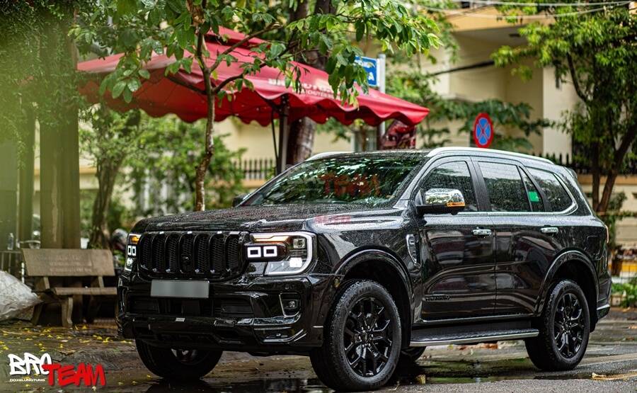 Bodykit Victor Thái Lan Mặt Calang Jeep cho Ford Everest 