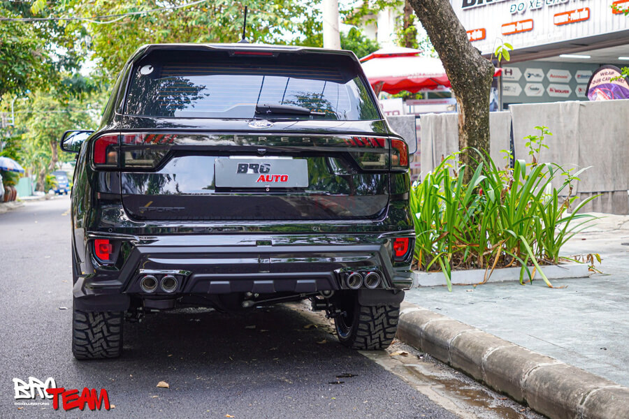 Bodykit Victor Thái Lan Mặt Calang Jeep cho Ford Everest 