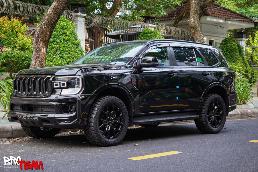 Bodykit Victor Thái Lan Mặt Calang Jeep cho Ford Everest 