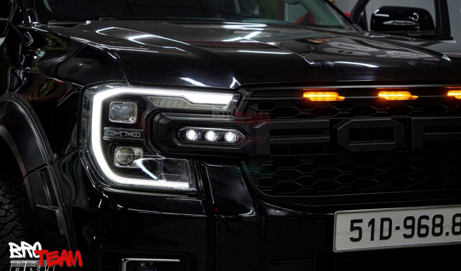 Cụm đèn pha Full LED 2 Projector phong cách MATRIX cho Ford Ranger 2023