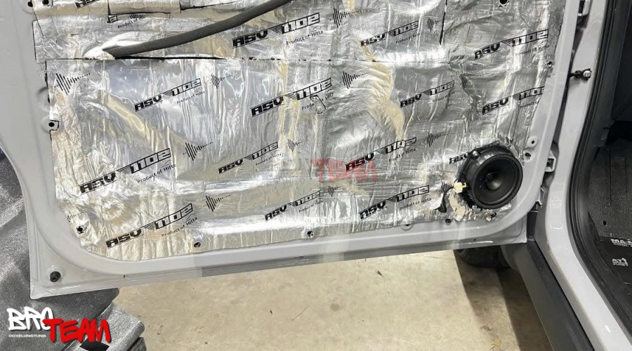 Dán Cách Âm Chống Ồn Xe Vinfast VF3