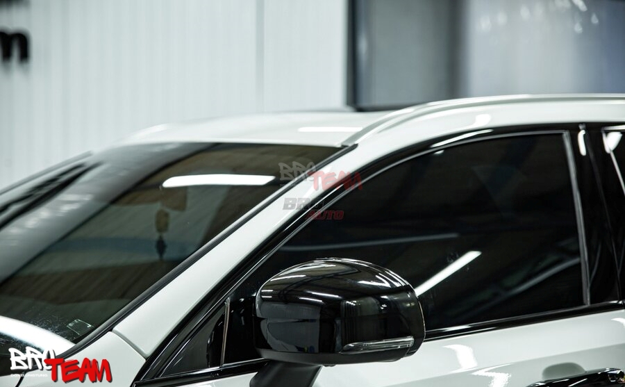Dán Decal Chi Tiết Xe Ô Tô