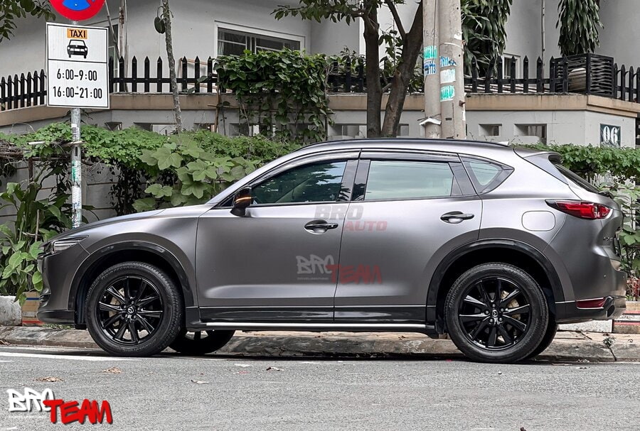 Dán Decal Chi Tiết Xe Ô Tô