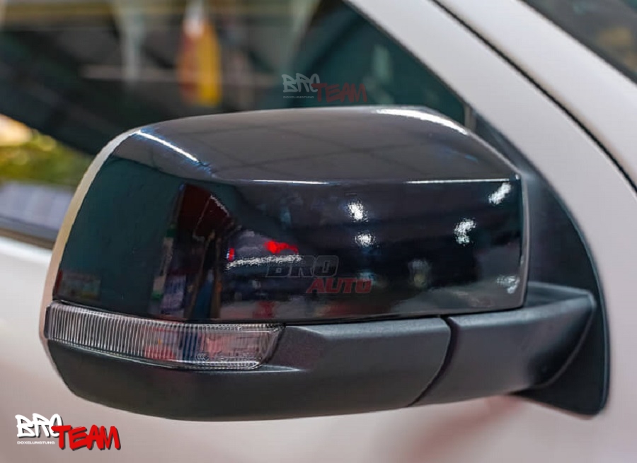 Dán Decal Chi Tiết Xe Ô Tô