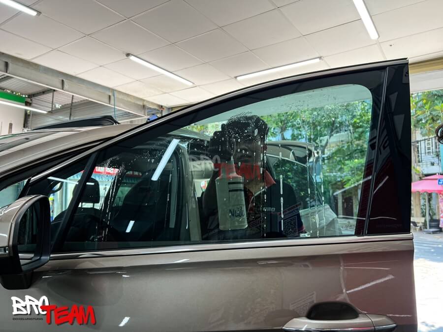 Dán Phim Cách Nhiệt Ô Tô Kia Carnival