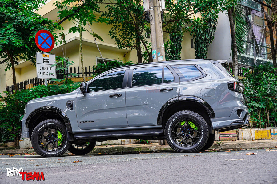 Dán PPF cho xe Ford Everest