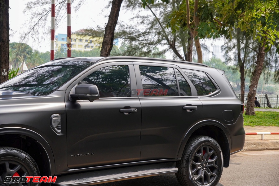 Dán PPF TeckWrap M75 Mờ Cho Ford Everest
