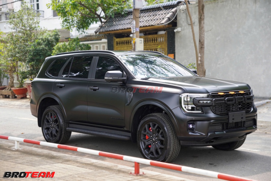 Dán PPF TeckWrap M75 Mờ Cho Ford Everest