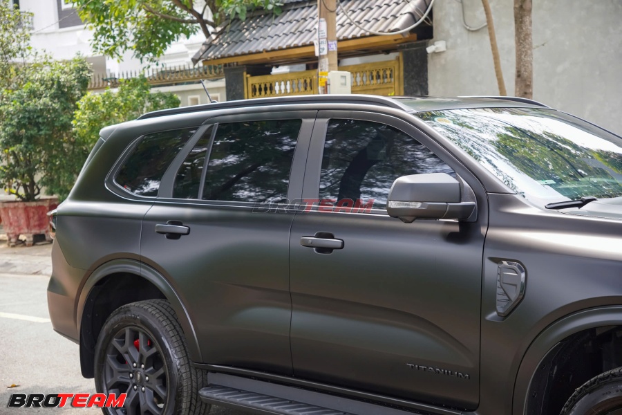 Dán PPF TeckWrap M75 Mờ Cho Ford Everest
