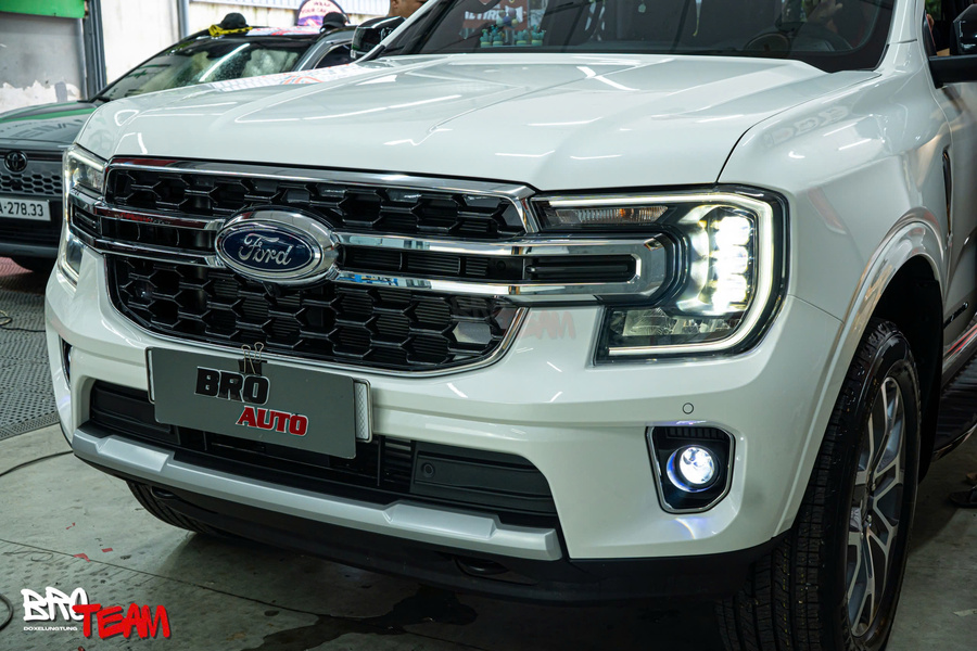 Độ Đèn Ford Everest 2025