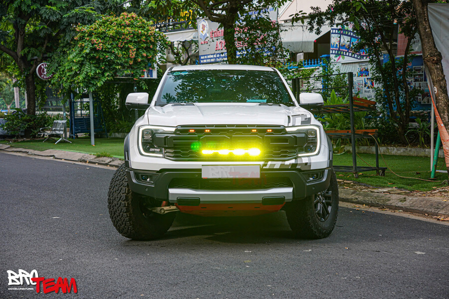 Độ Đèn Ford Everest 2025