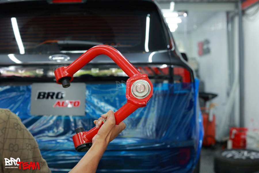 Độ bộ phuộc giảm xóc Profender xe Toyota Hilux