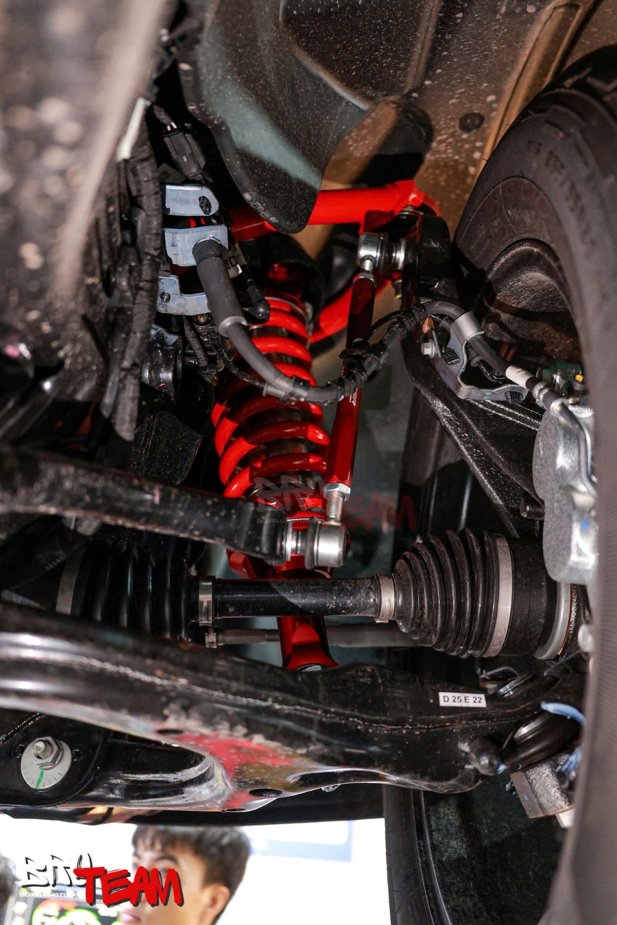 Độ bộ phuộc giảm xóc Profender xe Toyota Hilux