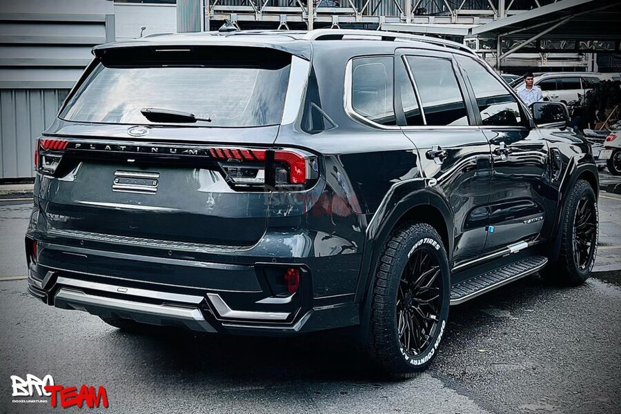 Độ Bodykit Premium Cho Xe Ford Everest