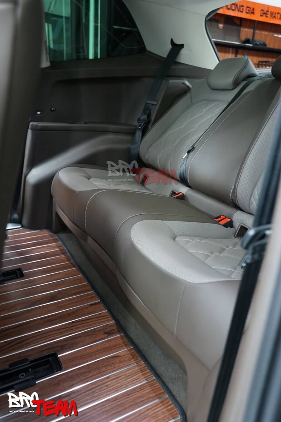 Ghế băng ba ngả giường Volkswagen Viloran