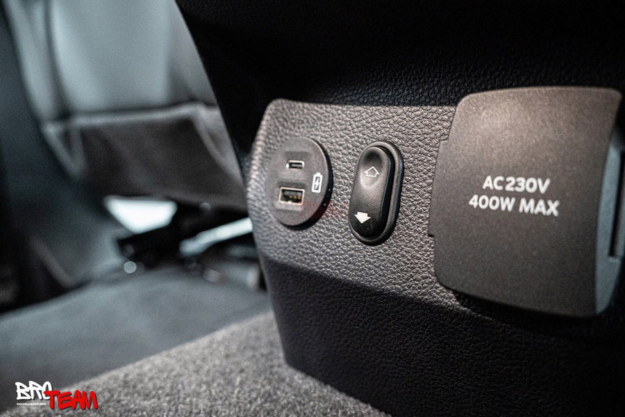 Độ ghế chỉnh điện ô tô Toyota Hilux