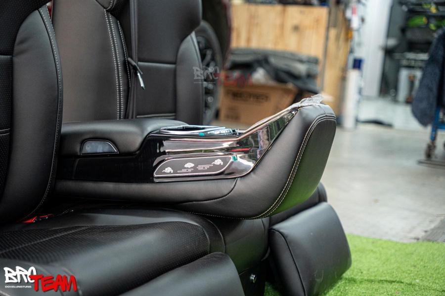 Độ Ghế Limousine Ford Everest 2024