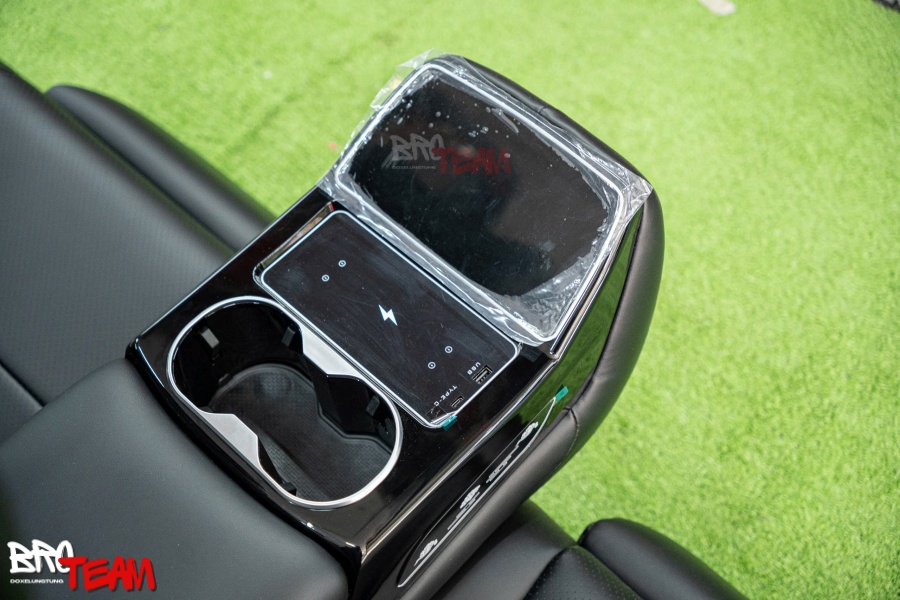 Độ Ghế Limousine Ford Everest 2024