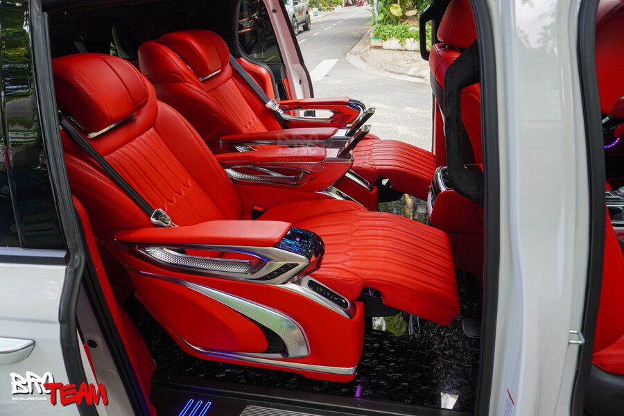 Độ ghế Limousine xe Kia Carnival