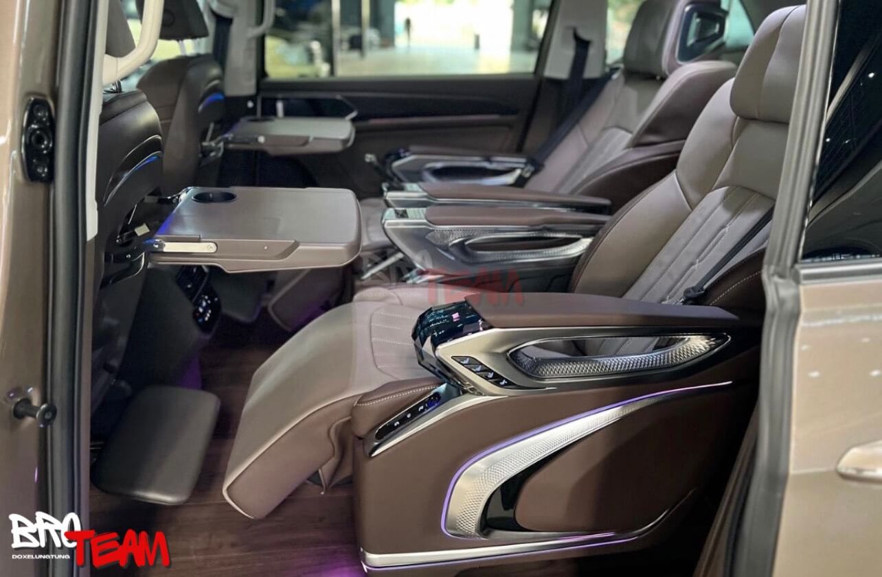 Độ Ghế Limousine Xe Volkswagen Viloran